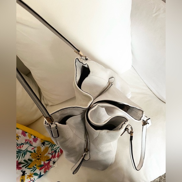 Coach White Bag - Picture 9 of 12